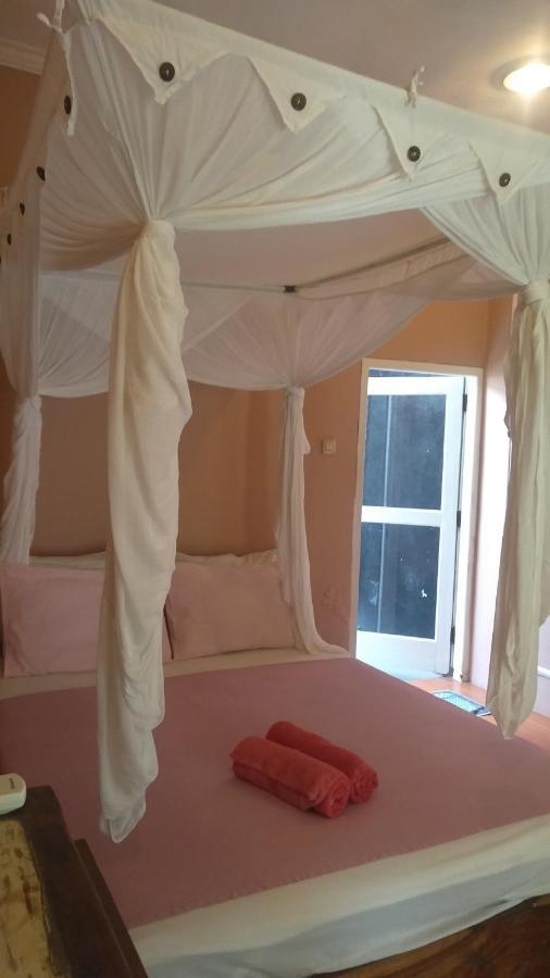 مبيت وإفطار غيلي تراوانغان Salon De Nomad Gili T. المظهر الخارجي الصورة
