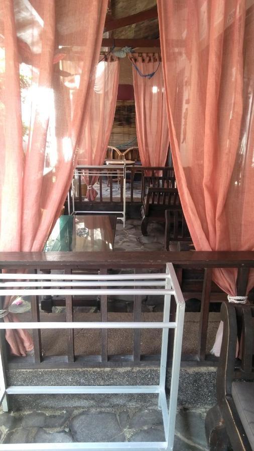 مبيت وإفطار غيلي تراوانغان Salon De Nomad Gili T. المظهر الخارجي الصورة