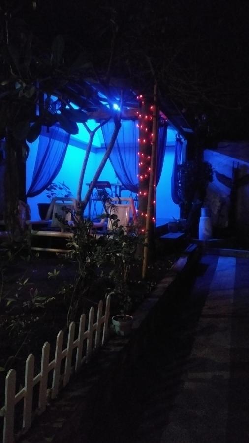 مبيت وإفطار غيلي تراوانغان Salon De Nomad Gili T. المظهر الخارجي الصورة